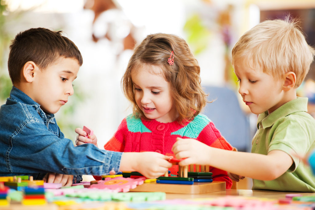 چه بازی هایی میتوانیم انجام دهیم؟ آموزش چند بازی ساده اما سرگرم کننده